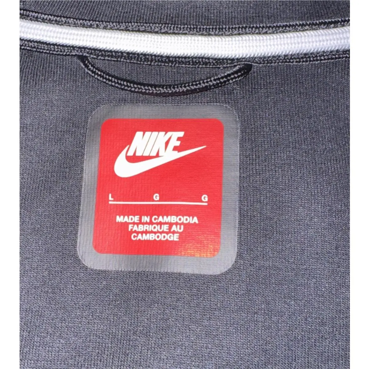 Nike clothing - Black (UPC: 0196607413128) 5