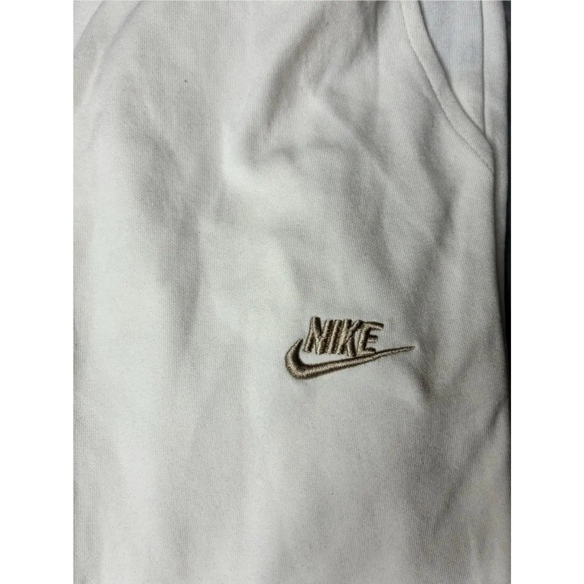 Nike clothing - Ivory 21