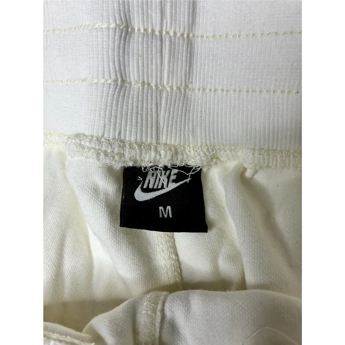 Nike clothing - Ivory 22