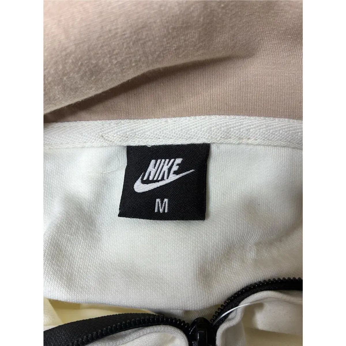 Nike clothing - Ivory 10