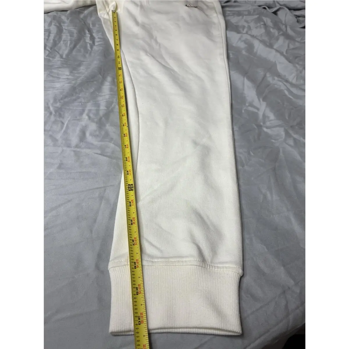 Nike clothing - Ivory 14