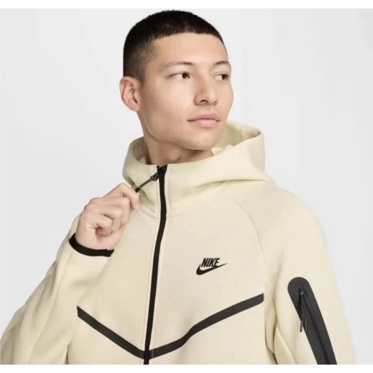 Nike clothing - Khaki (UPC: 0197859955961) 4