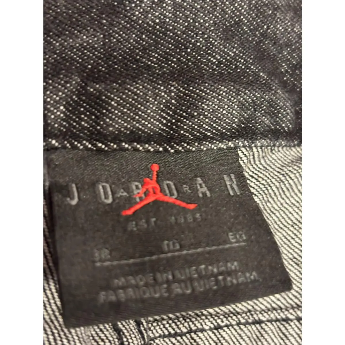 Nike clothing - Black (UPC: 197602726770) 2
