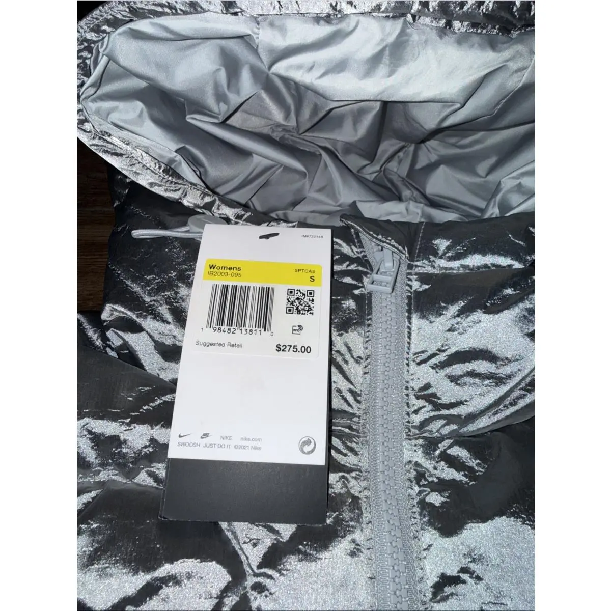 Nike clothing - Silver (UPC: 198482138110) 19