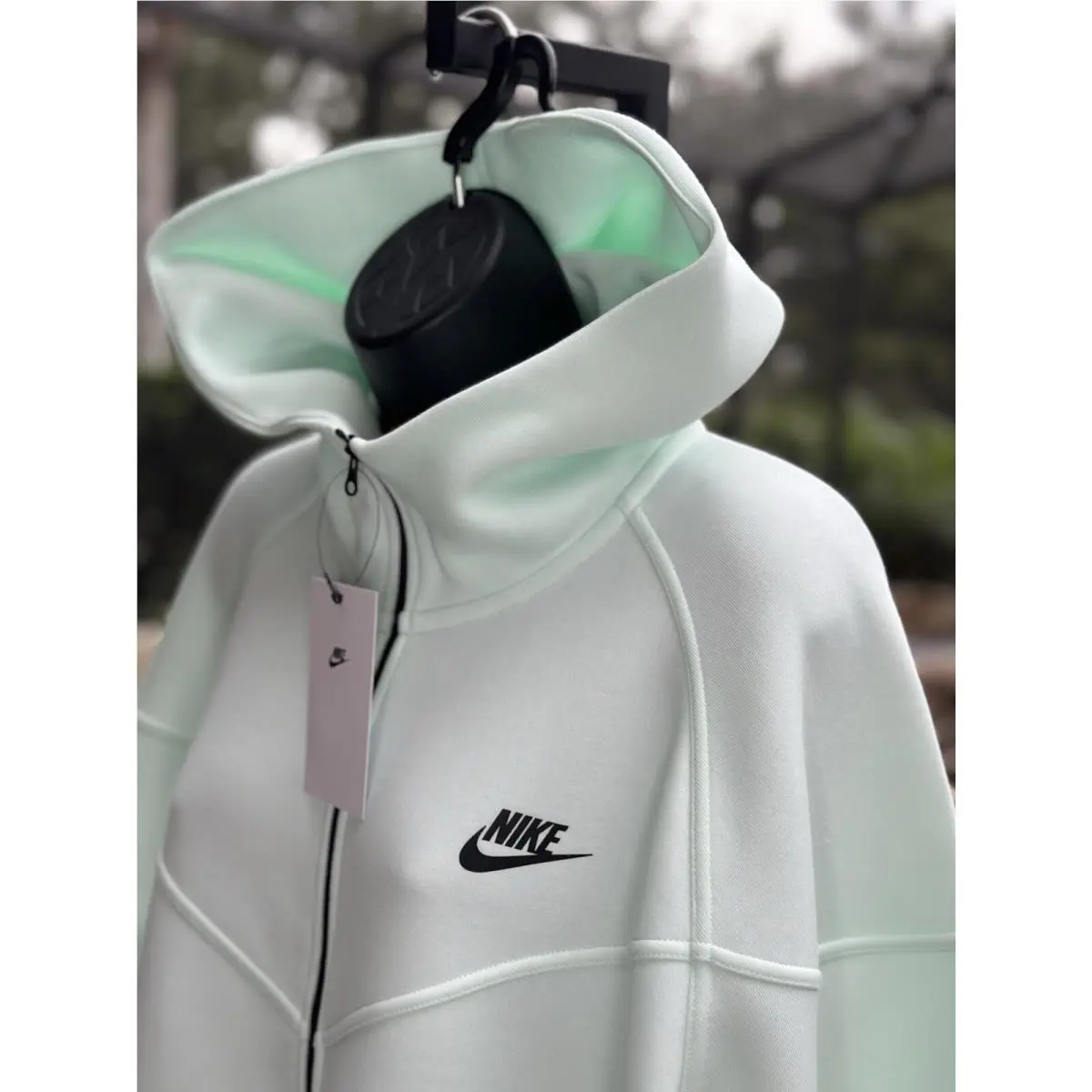 Nike clothing - Green 1