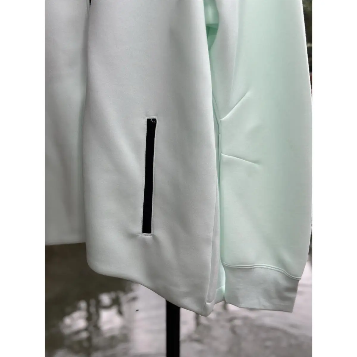 Nike clothing - Green 2