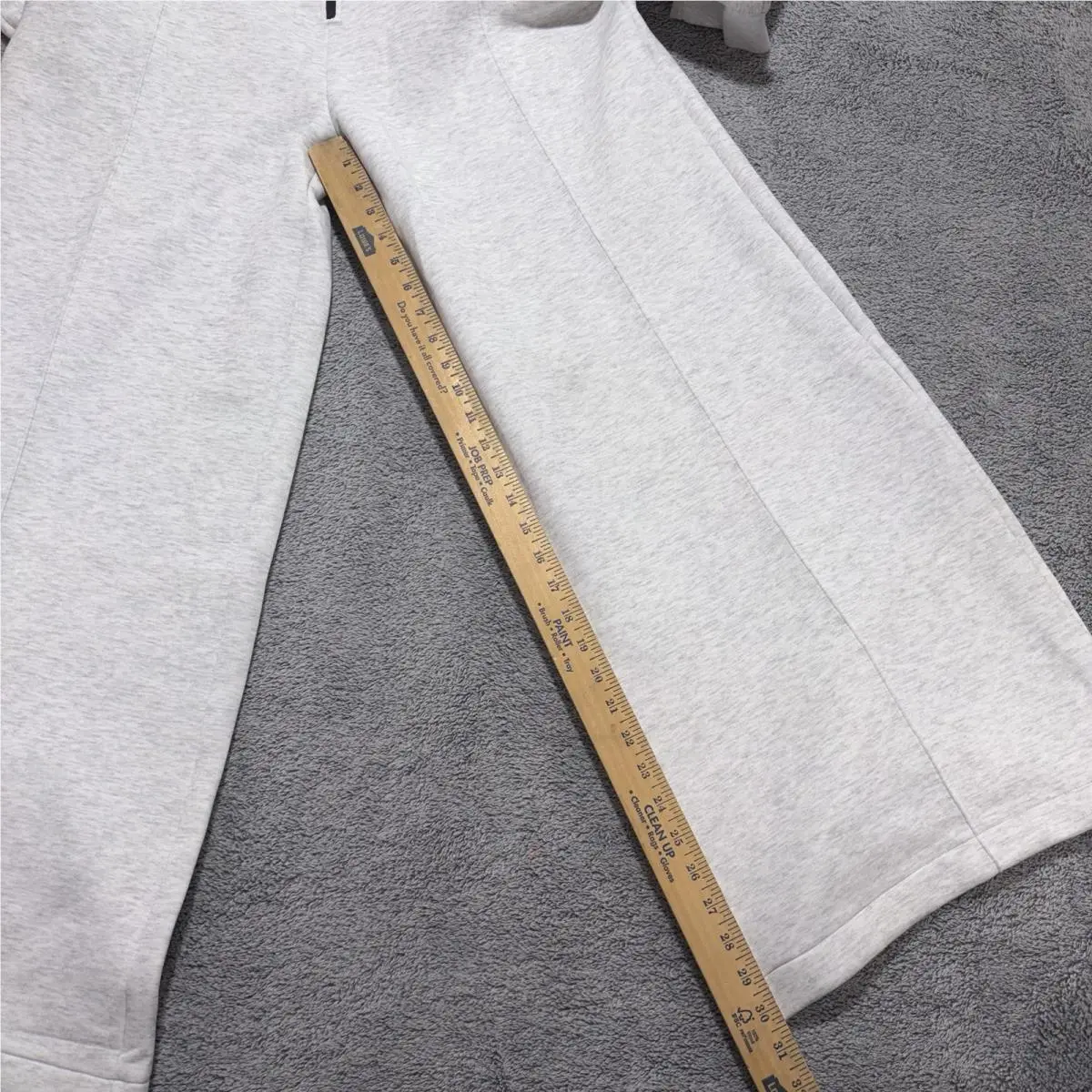 Nike clothing - FB8798-013 - FB8798-013 - Gray (UPC: 0196968359868) 17