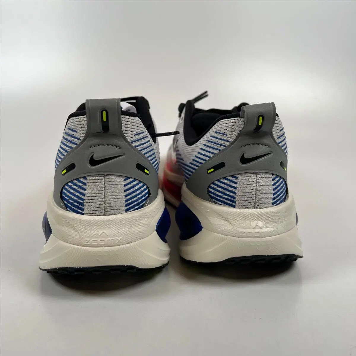 Nike shoes - Nike Air Zoom Vomero 16 - Multicolor 3