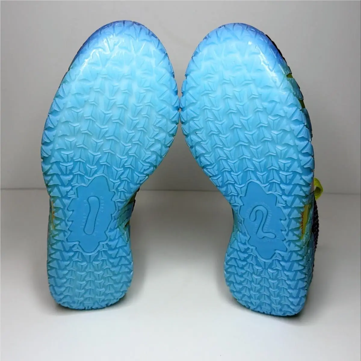 Nike shoes - Nike 3 - IH1097-400 - Blue Chill/Fire Red-Zitron-Blue Legend 3