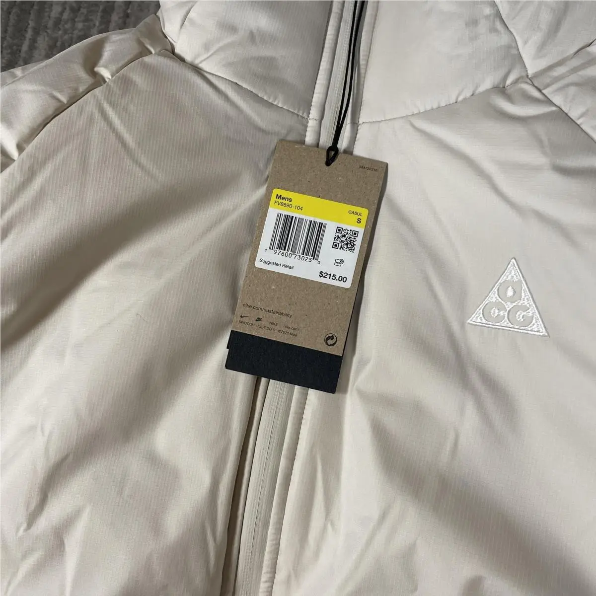 Nike clothing - White (UPC: 196600730239) 5