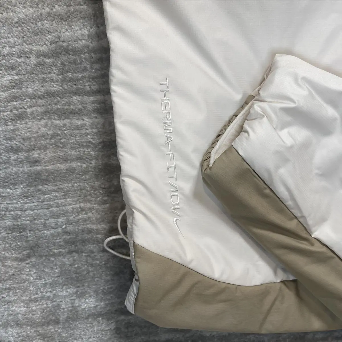 Nike clothing - White (UPC: 196600730239) 8