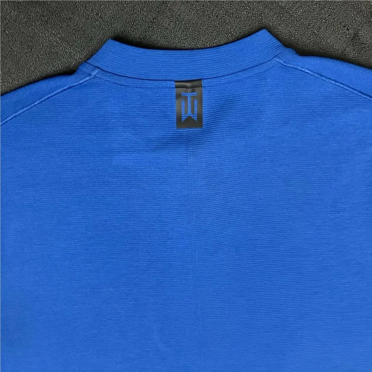 Nike clothing - TW Tiger Woods AeroReact Mock Blade Polo - Game Royal Blue Black 6