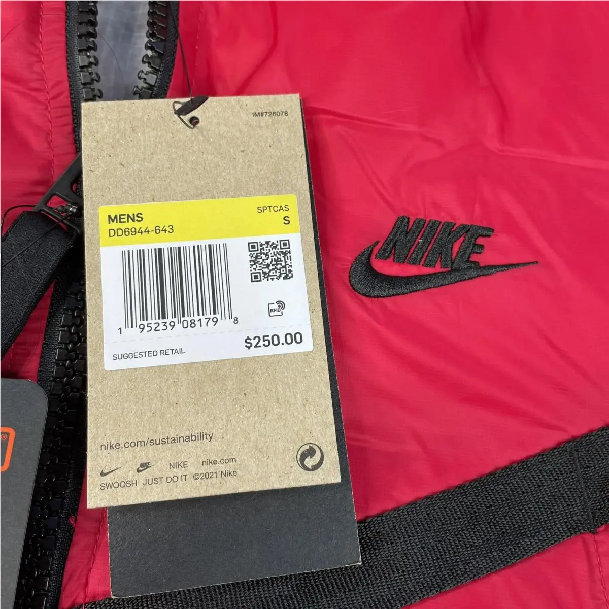 Nike clothing - Nike Therma-Fit - DD6944-643 - Red (UPC: 195239081798) 4