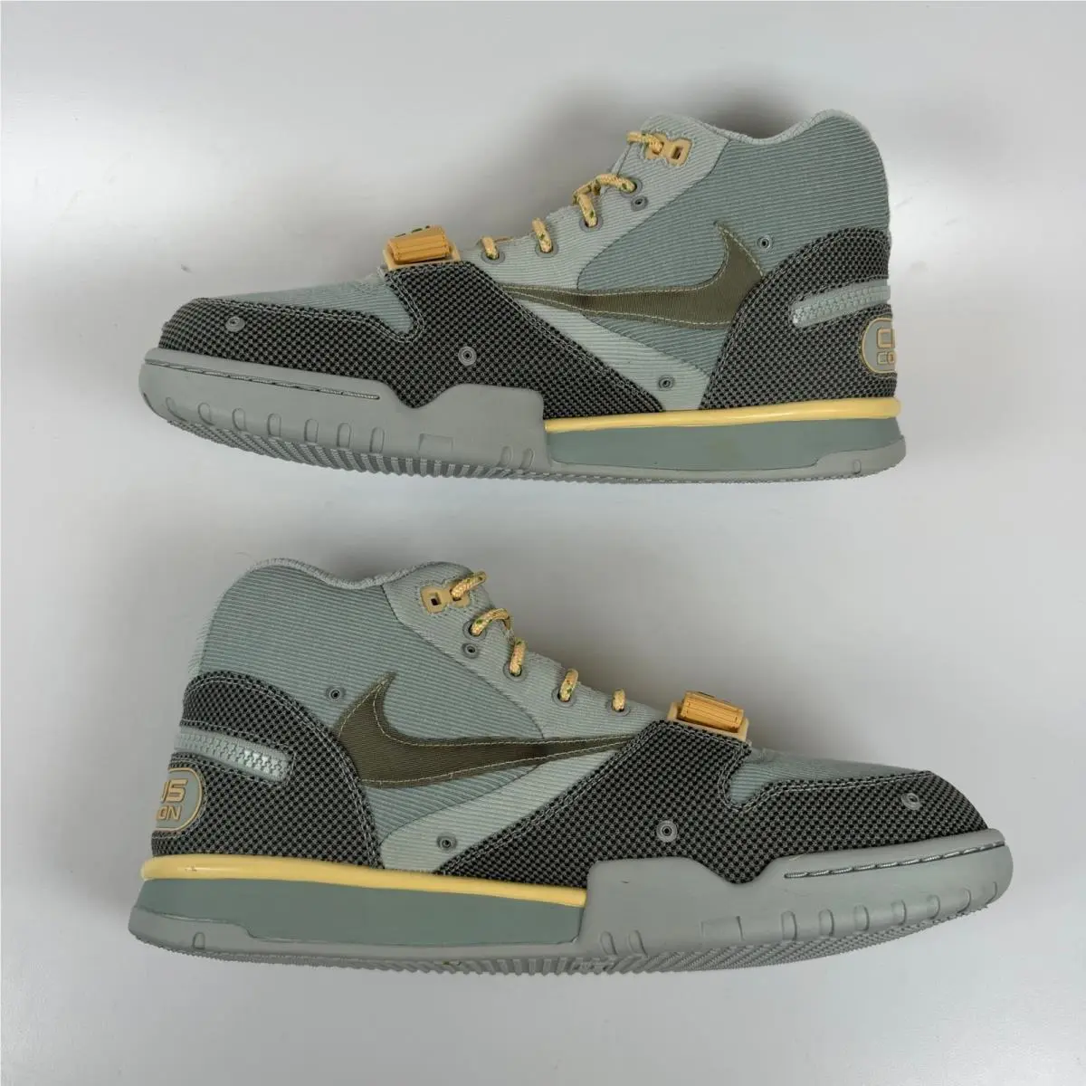 Nike shoes - Nike Air Trainer 1 SP Travis Scott Grey Haze - Gray 1