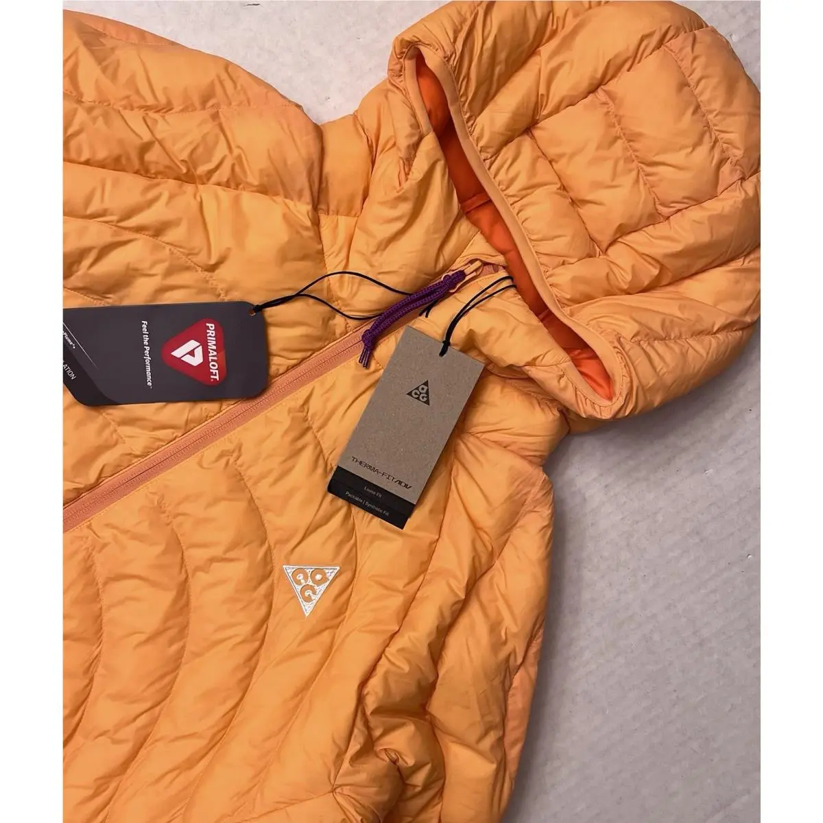Nike clothing - Orange (UPC: 198482040802) 0