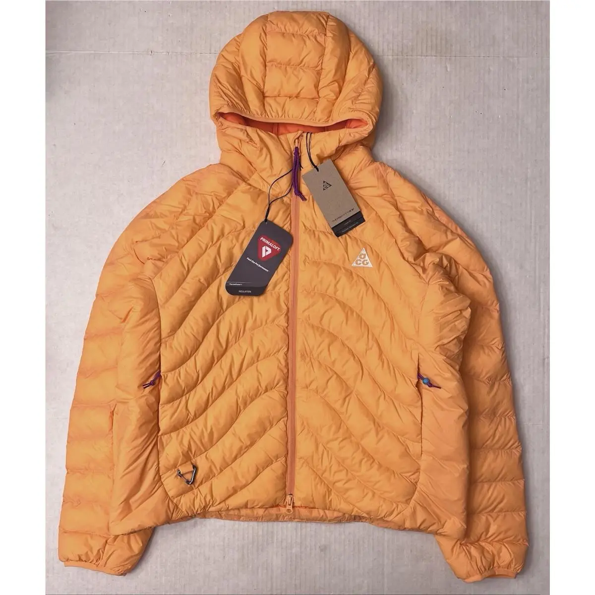 Nike clothing - Orange (UPC: 198482040802) 2