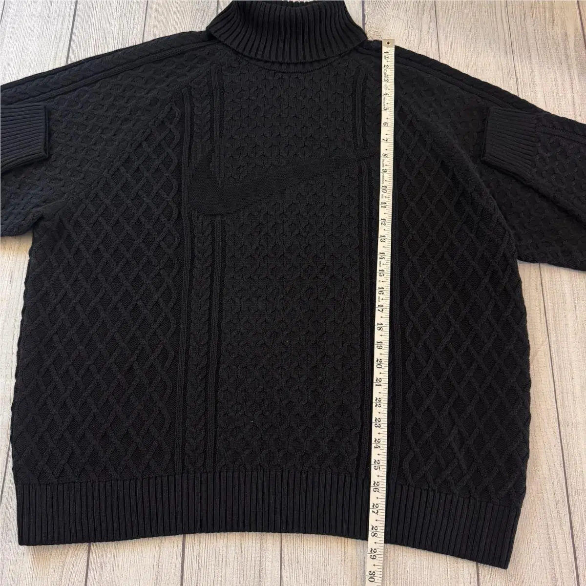 Nike clothing - Black (UPC: 196969378264) 3