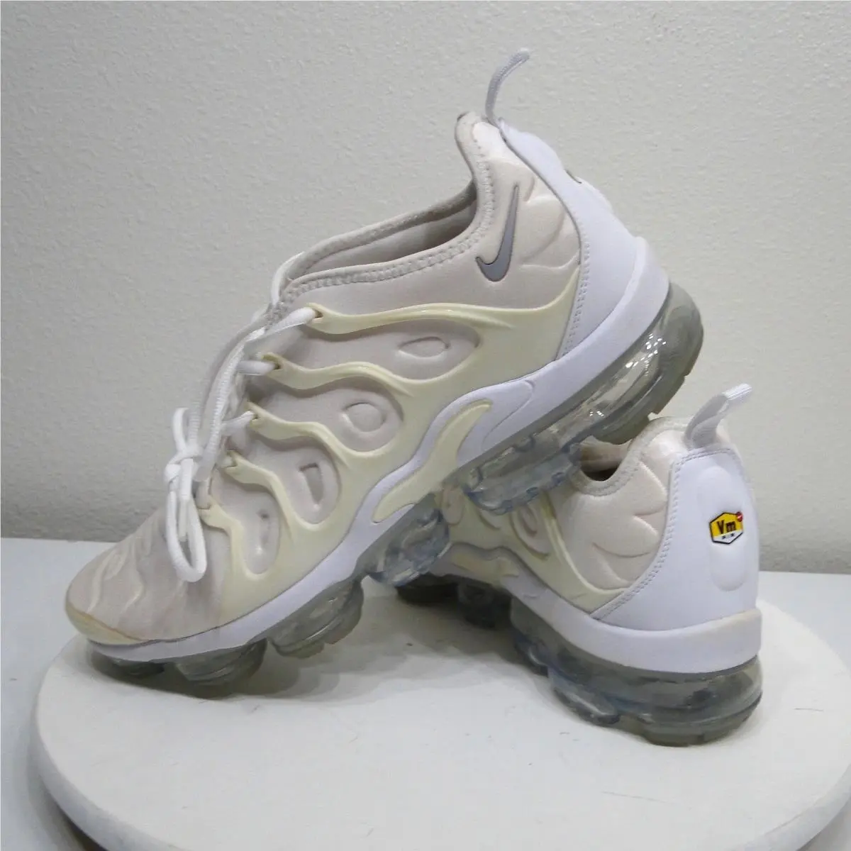 Nike shoes - Nike Air VaporMax Plus Sail White - White 4