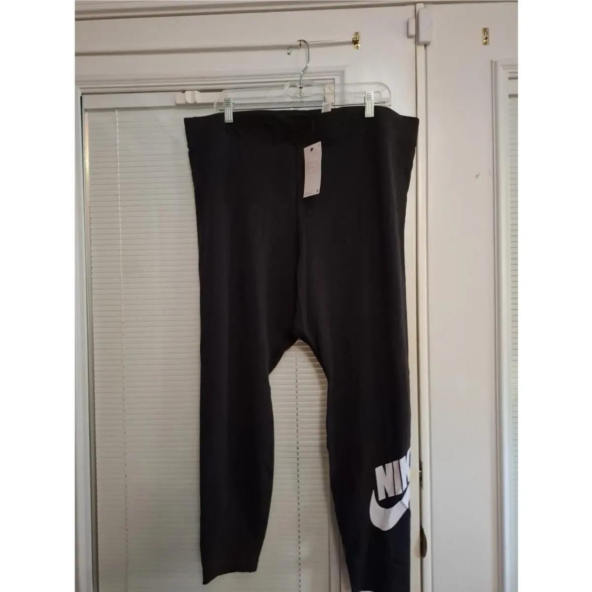 Nike Size 2X Women`s Tight Fit High Rise Full Length