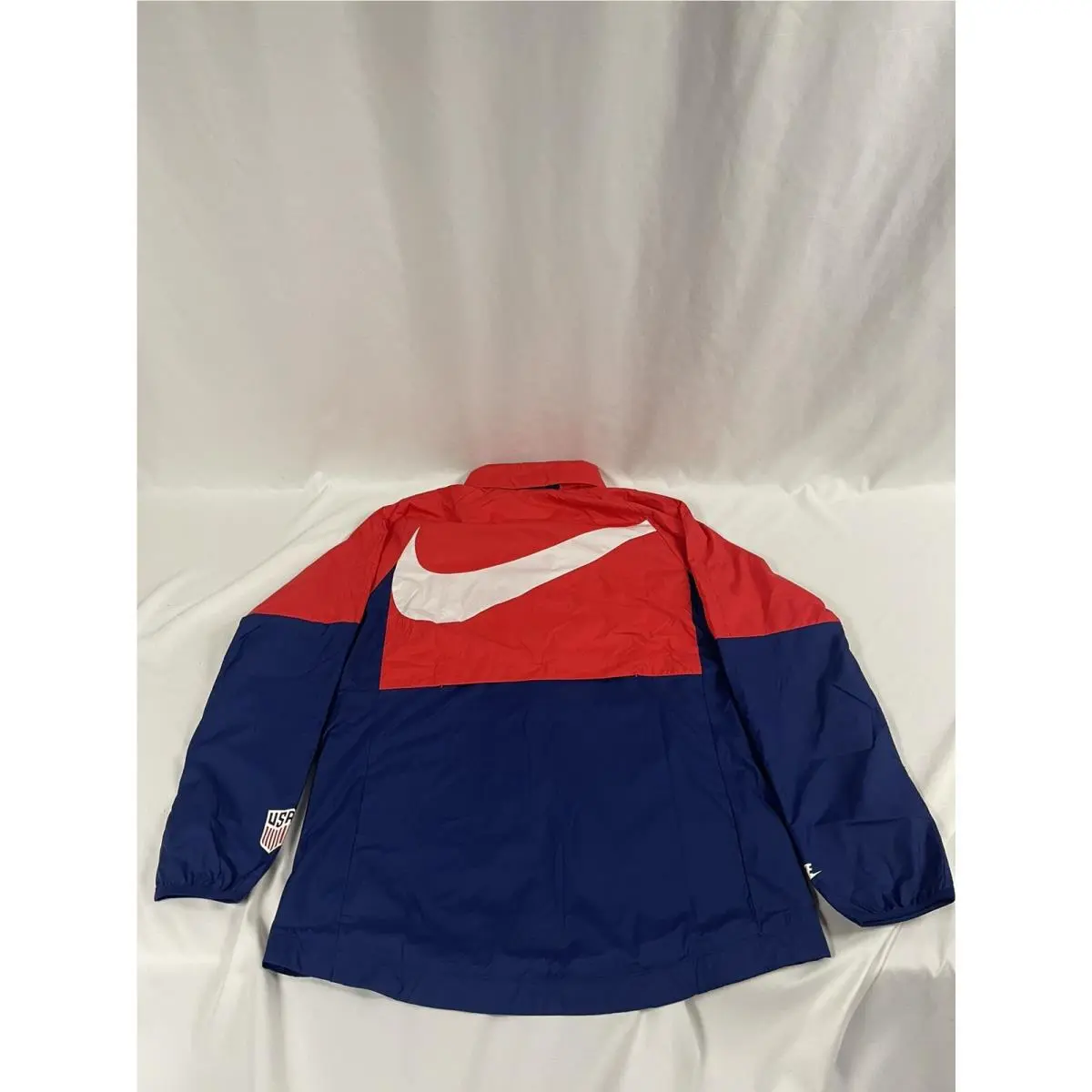 Nike clothing - Nike CN7075-688 - Red (UPC: 0193654624866) 0