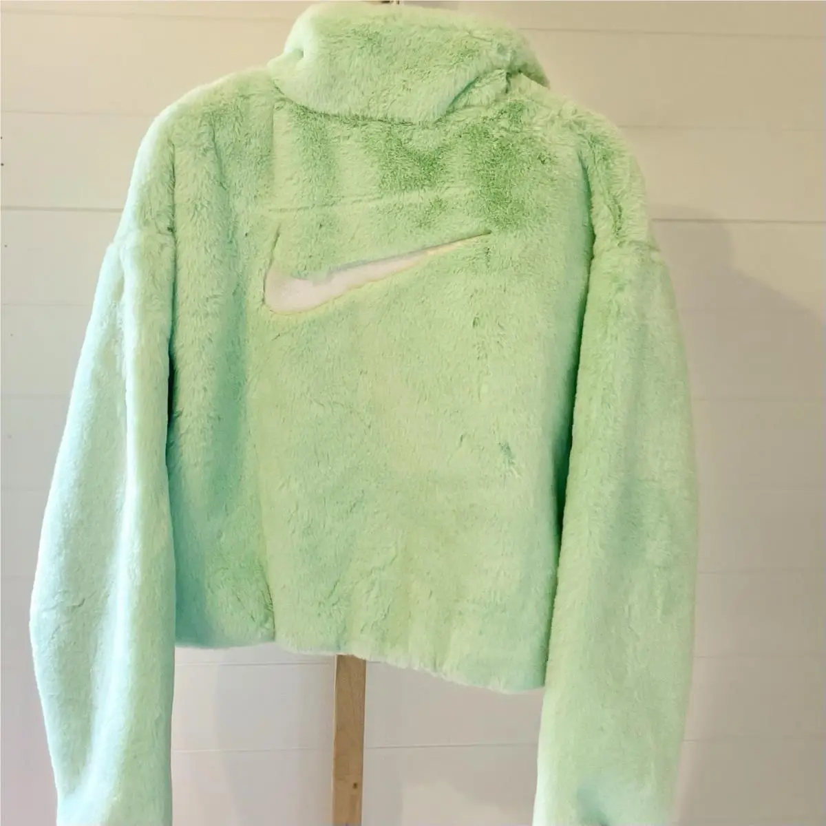 Nike clothing - Green 3