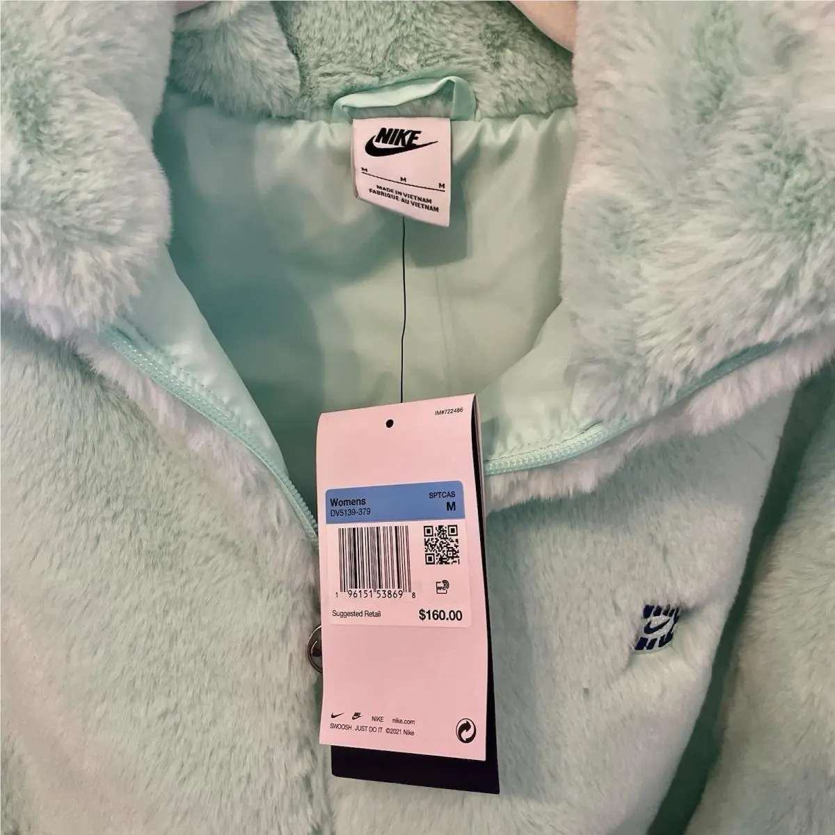 Nike clothing - Green 1