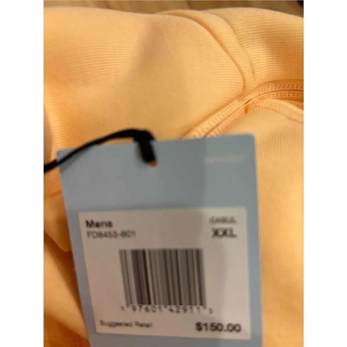 Nike clothing - Ice Peach (UPC: 197601429115) 2