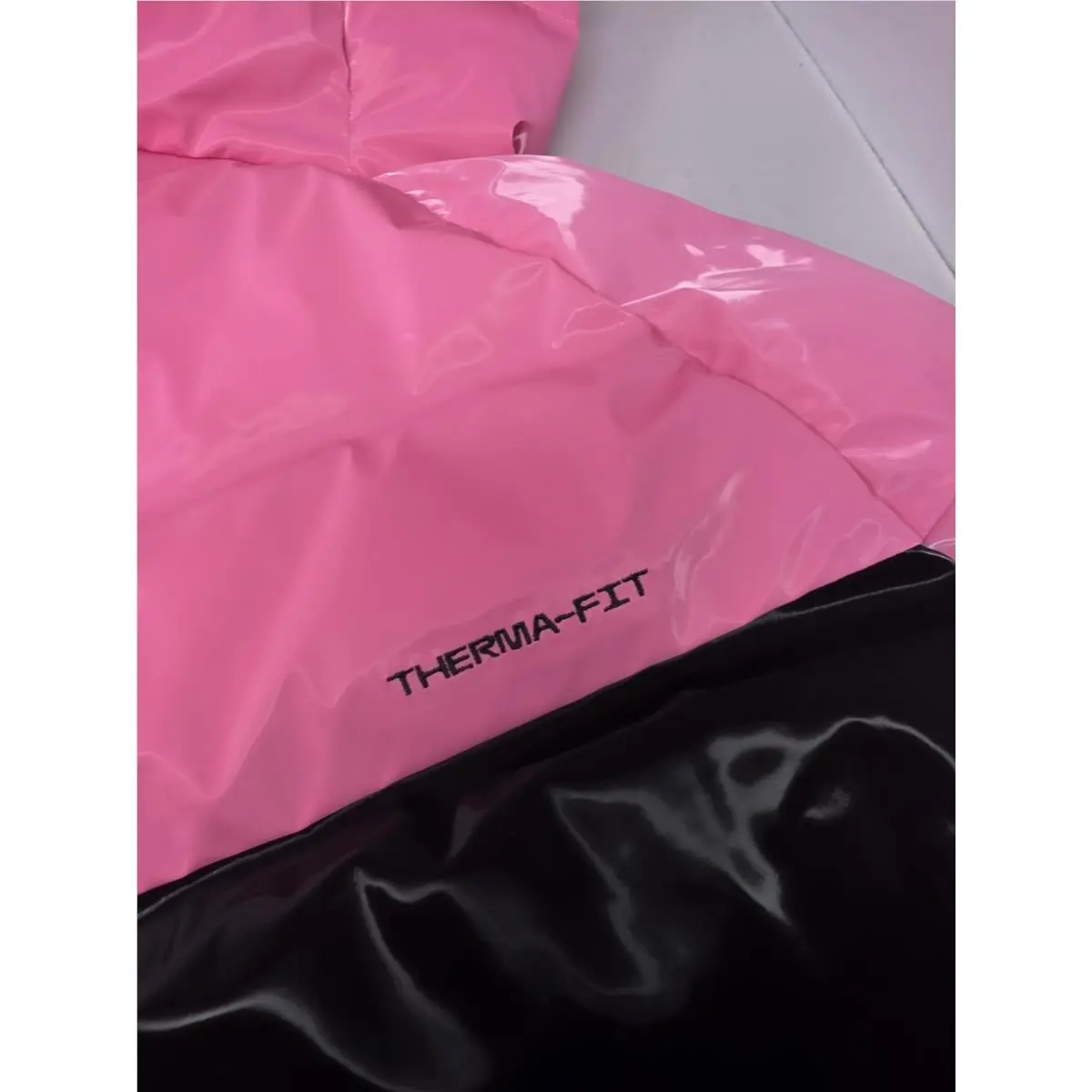 Nike clothing - therma-fit - Pink / Black (UPC: 198482140892) 8
