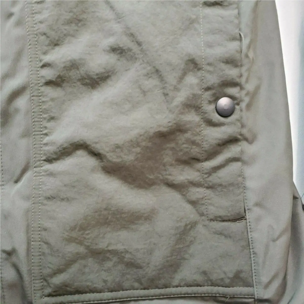 Nike clothing - Sequoia (UPC: 193151057464) 1
