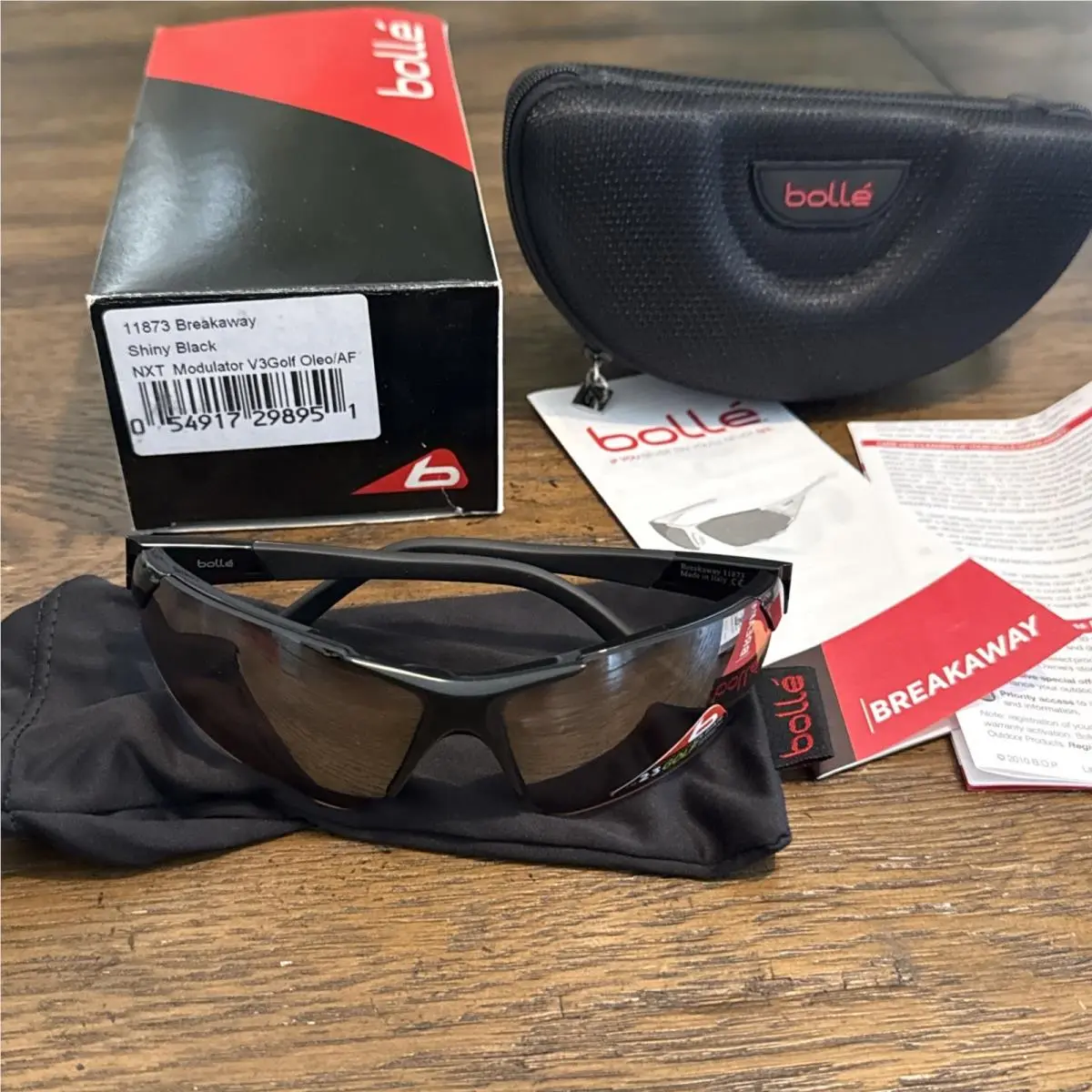 Bollé Breakaway Golf Sunglass Series 11873 Shiny Black Modulator V3 by Bolle