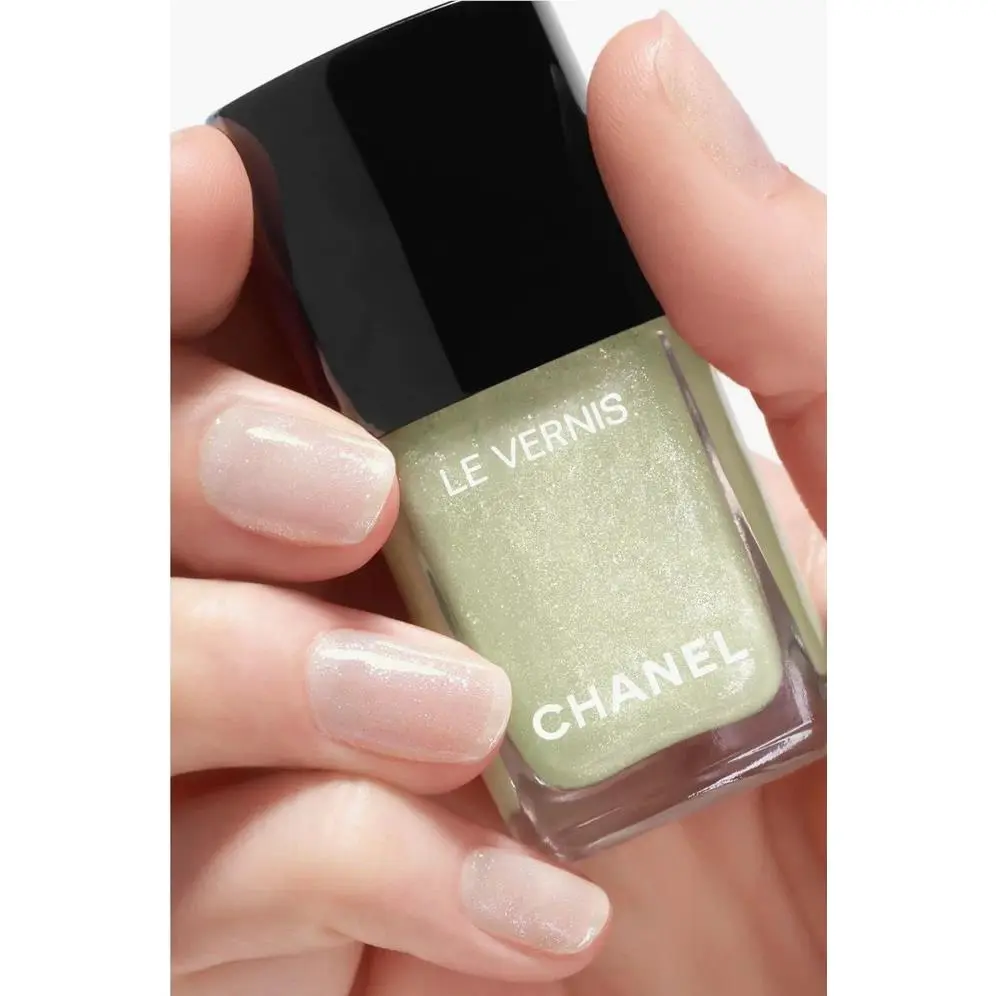 Chanel LE Vernis Nail Colour 427 Affirmee Limited Edition
