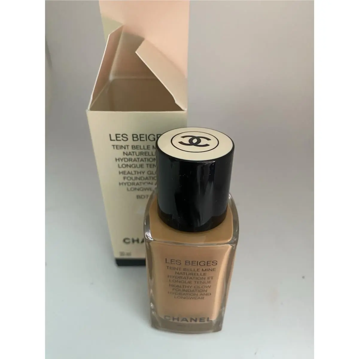 Chanel Les Beiges Healthy Glow Foundation -BD71