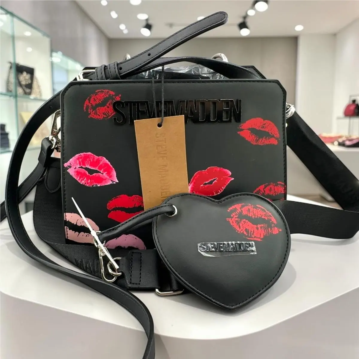 Steve Madden Bevelyn Crossbody Bag 9 Black Valentines Kisses Lip Print