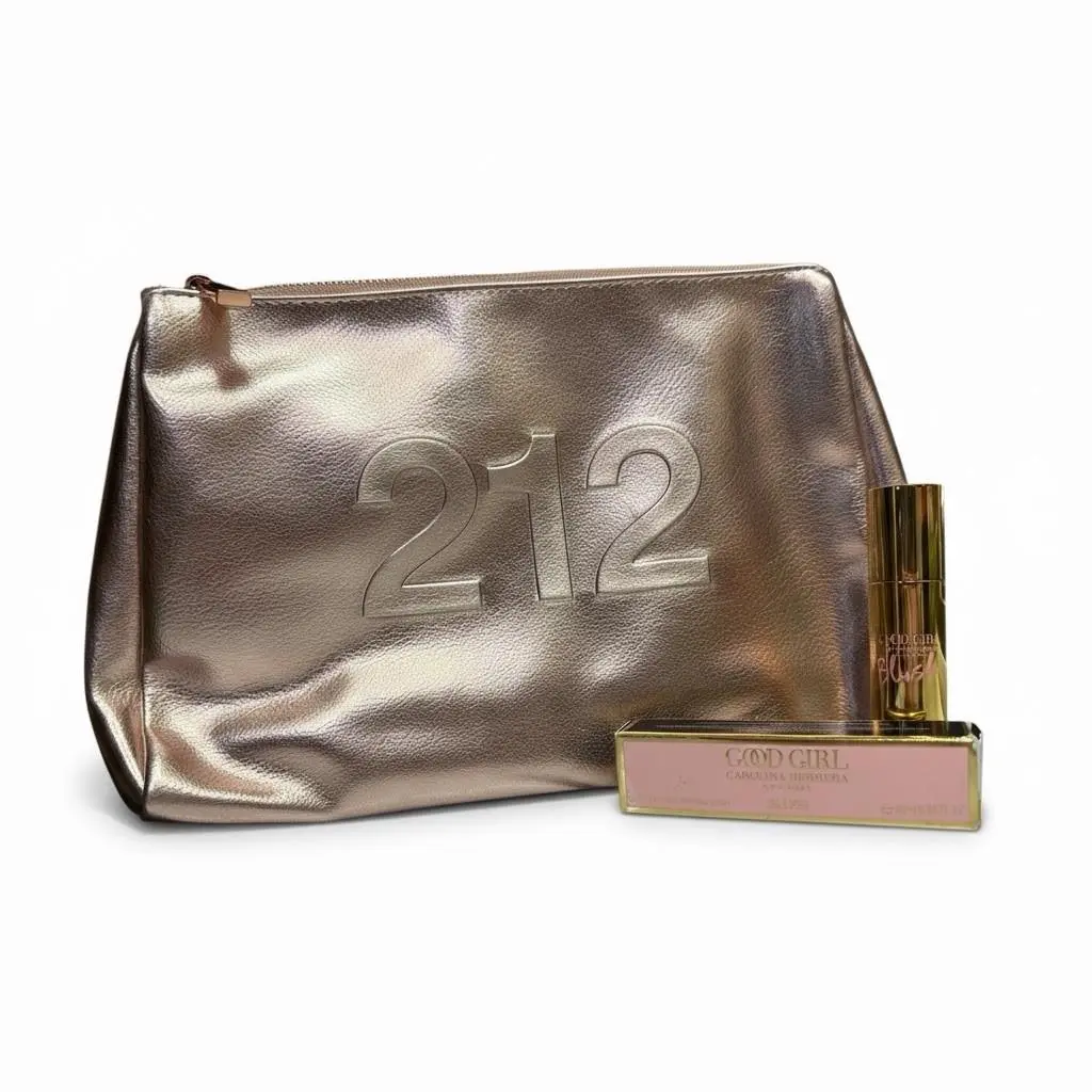 Carolina Herrera Good Girl Blush Edp Travel Spray 5 mL + Toiletry Bag