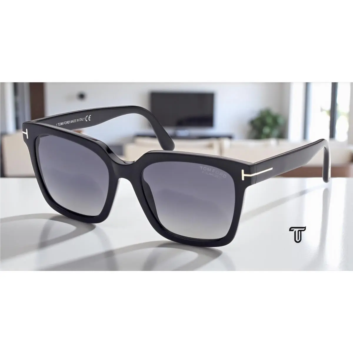 Tom Ford Selby FT0952 01D Shiny Black Polarized Grad Smoke 55 Women`s Sunglasses