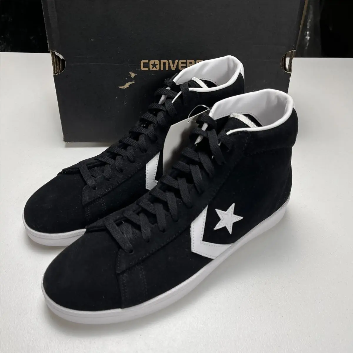 Converse Pro Leather Mid Sneakers Unisex M9/W10.5 Black White Leather 135705C
