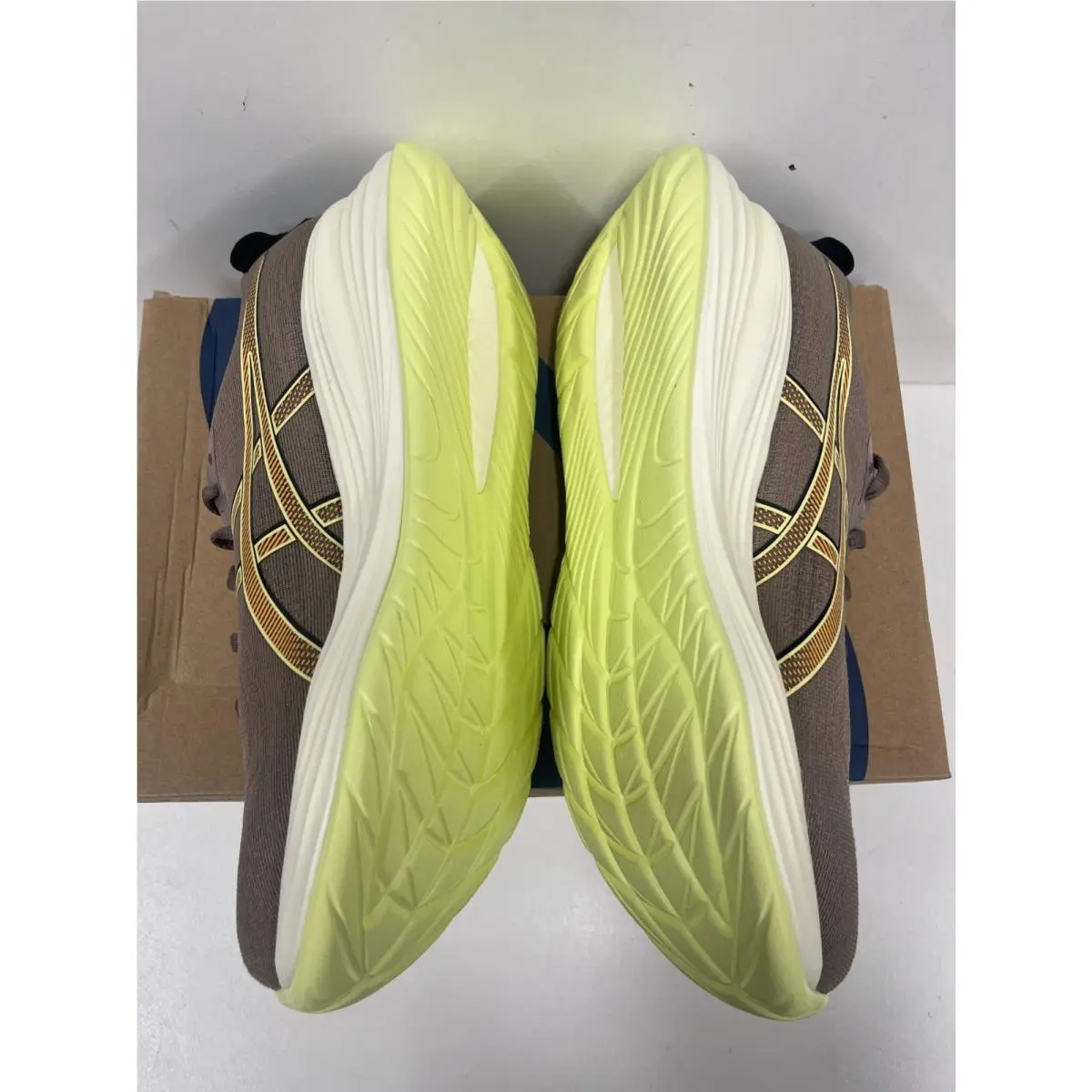 Asics shoes - ASICS GEL-Cumulus 27 - Taupe Grey/Black (020) 10