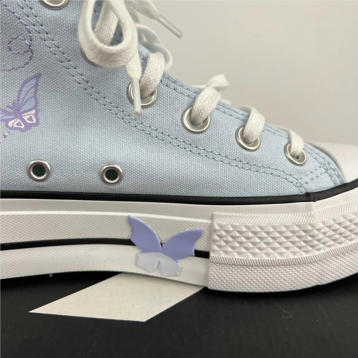 Converse shoes - Blue 1
