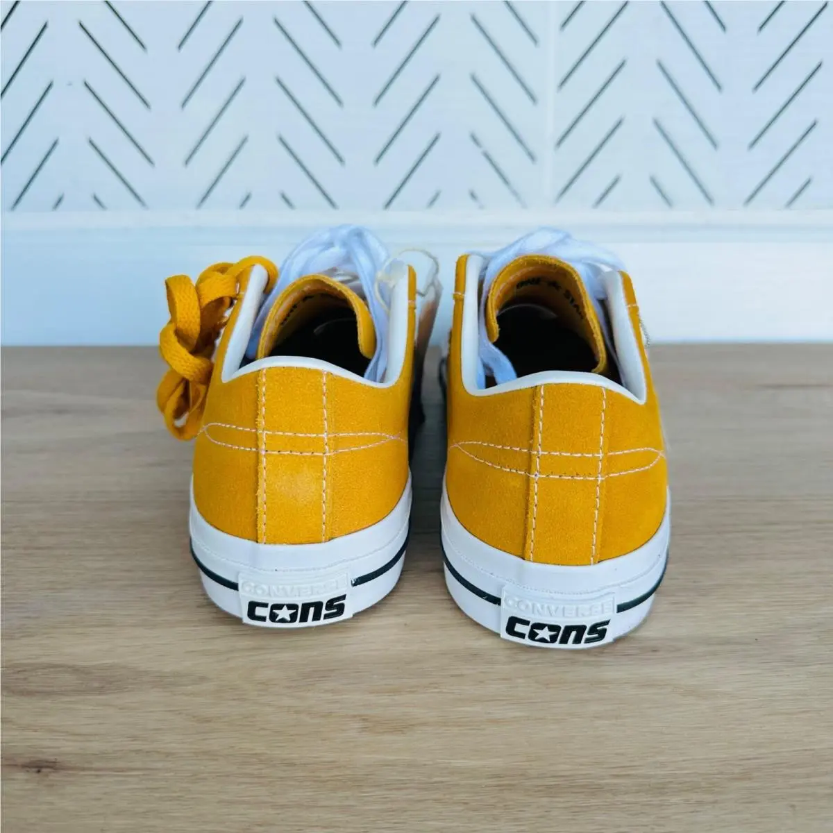 Converse shoes - RUN STAR TRAINER OX - RUN STAR TRAINER - Yellow (UPC: 194435206400) 2