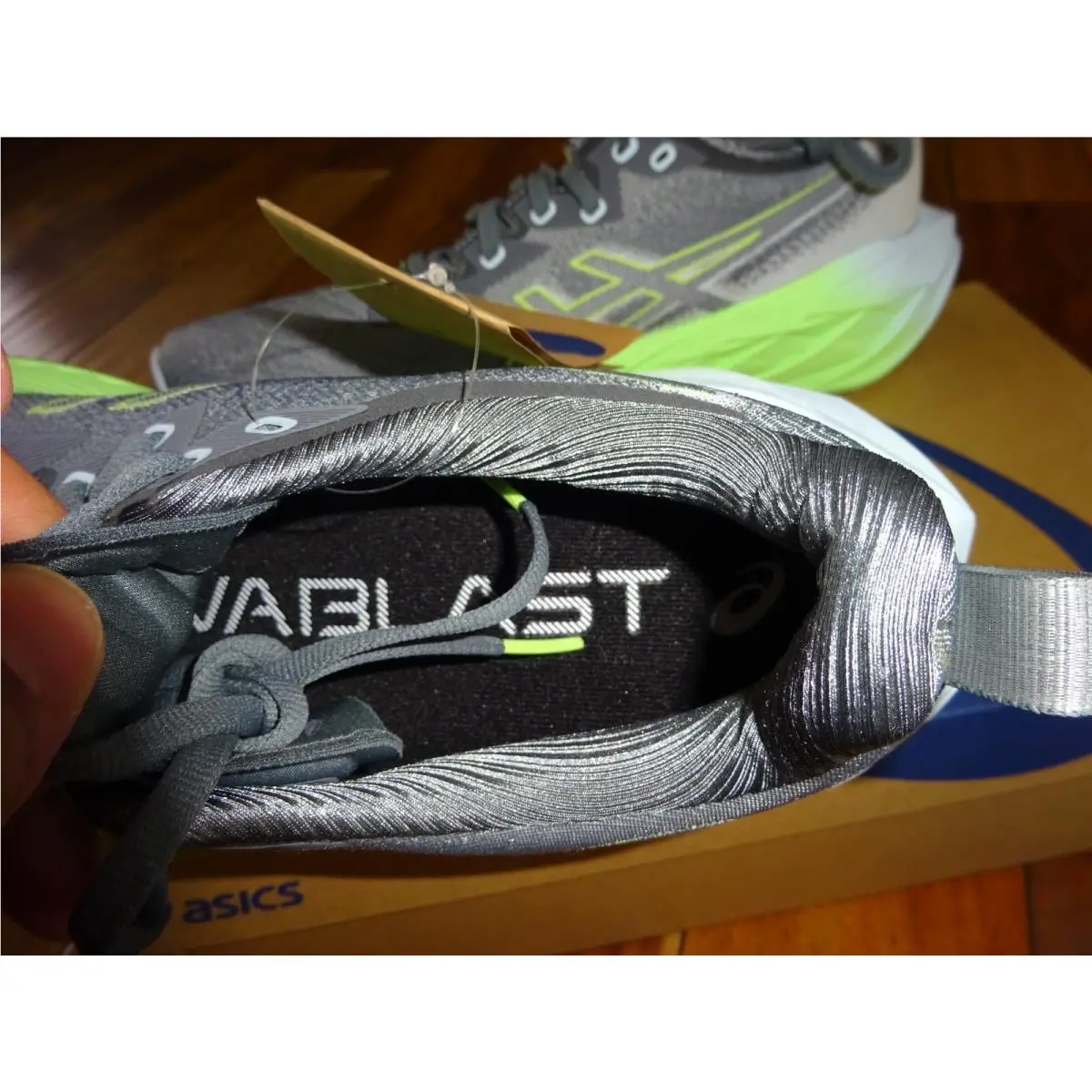 Asics shoes - Novablast 4 - Novablast - 1011B905-020 - Gray 3
