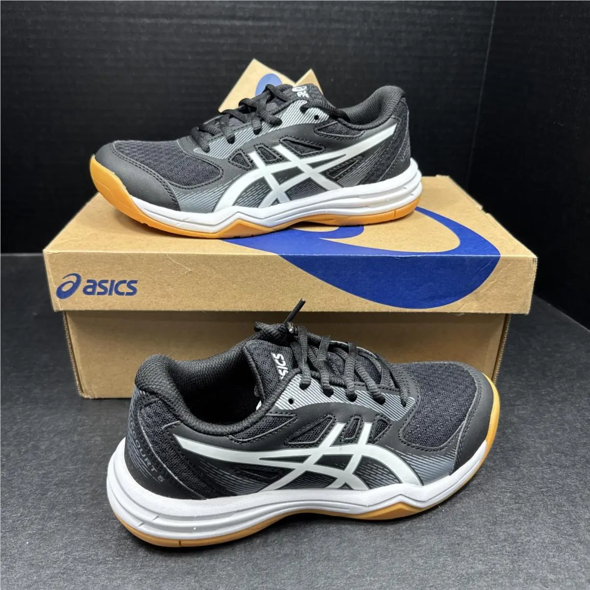 Asics Upcourt 5 GS Kids Athletic Sneakers White/black Size 3.5