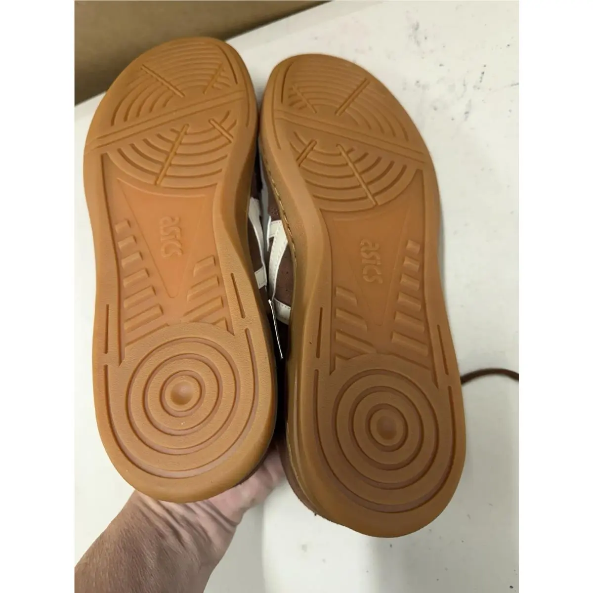 Asics shoes - ASICS SKYHAND ™ - SKYHAND - Brown 4