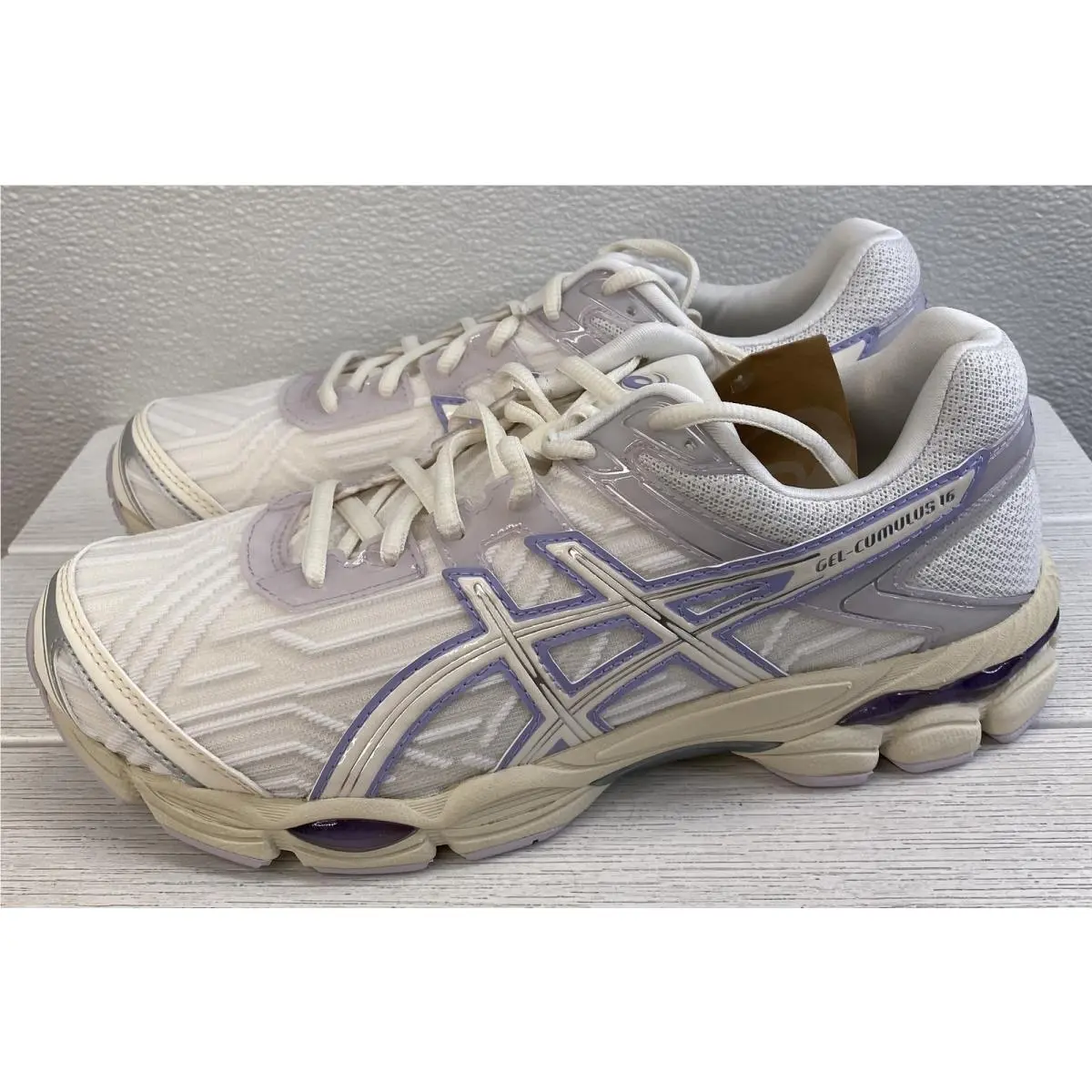 Asics shoes - White (UPC: 199023180339) 1