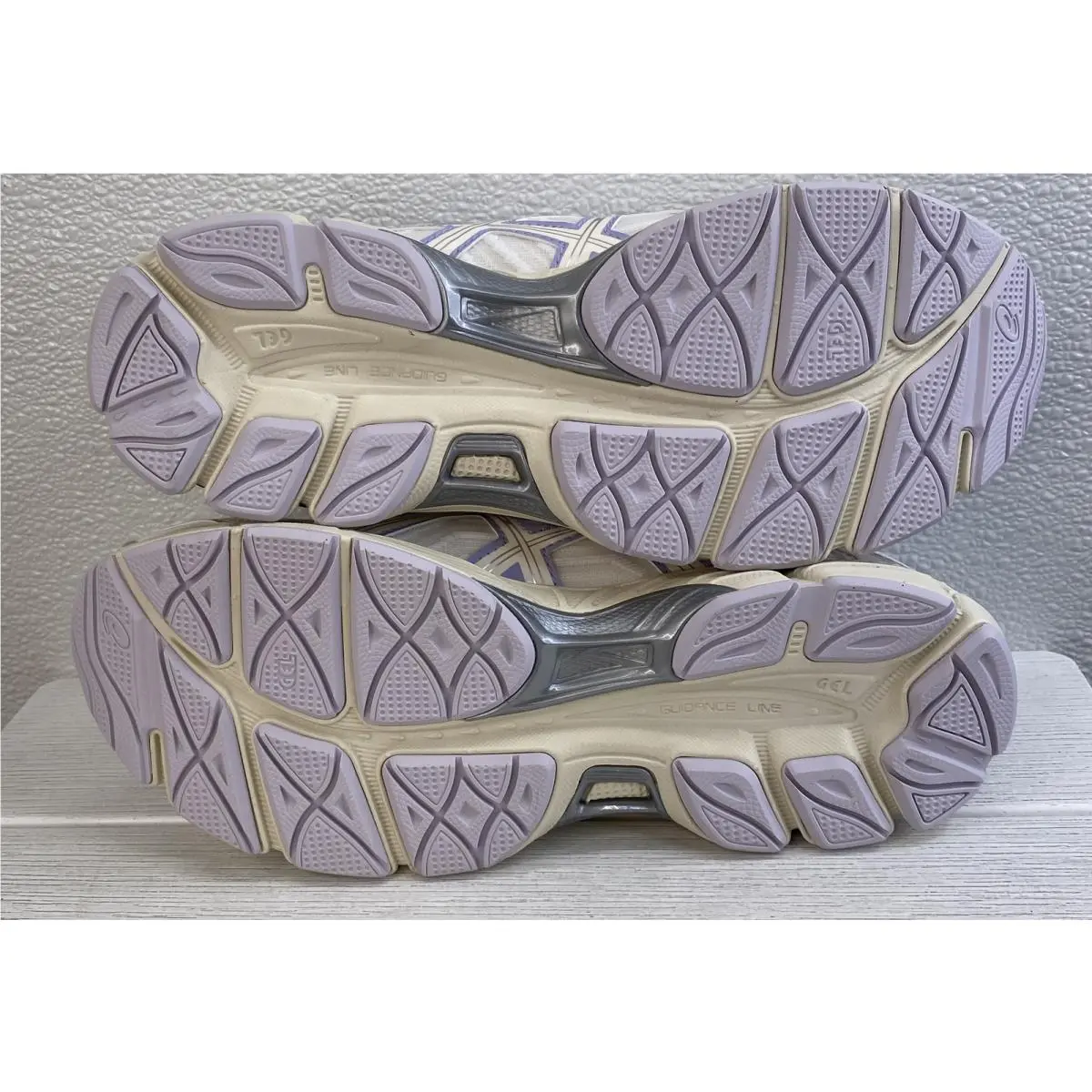 Asics shoes - White (UPC: 199023180339) 3