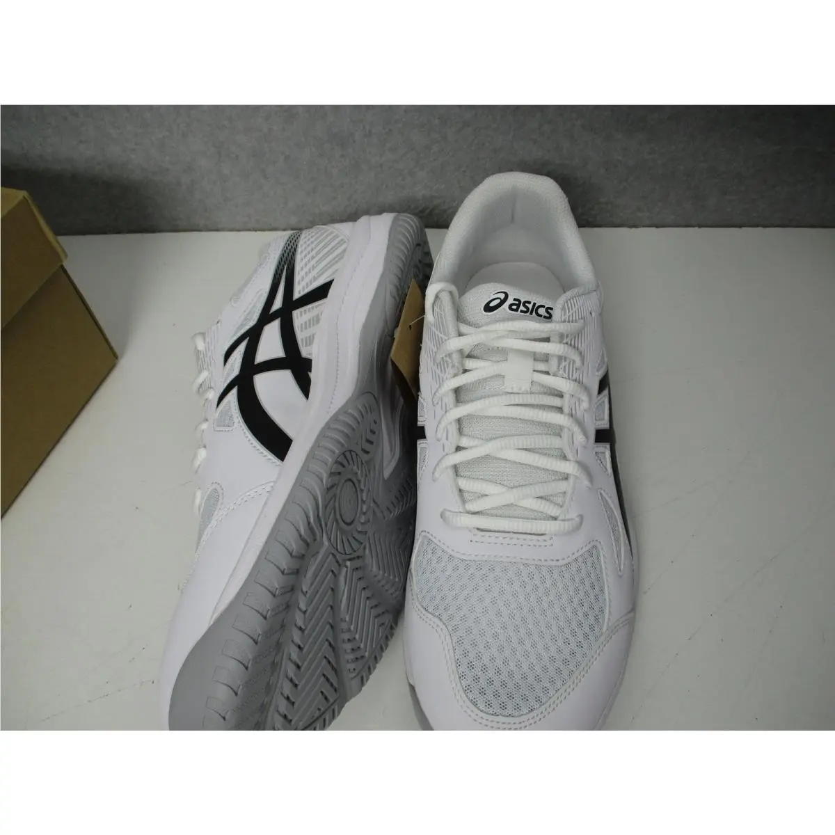 Asics shoes - ASICS Upcourt 6 - Upcourt - White 3