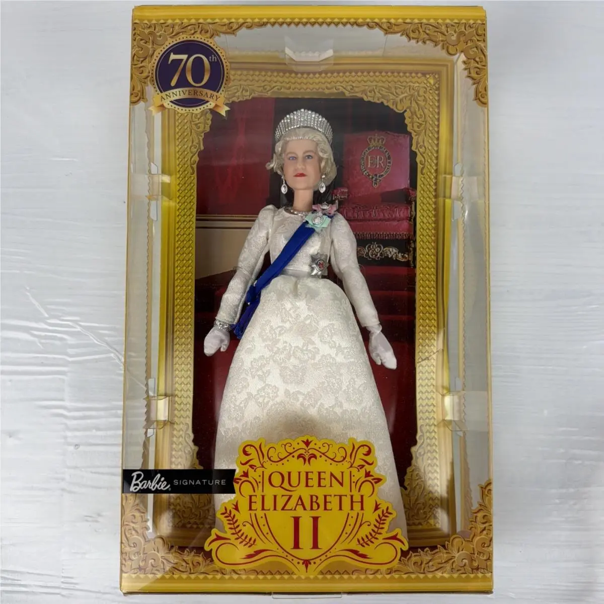 Queen Elizabeth 2 Platinum Jubilee Doll - 2022 - Nrfb Barbie 2
