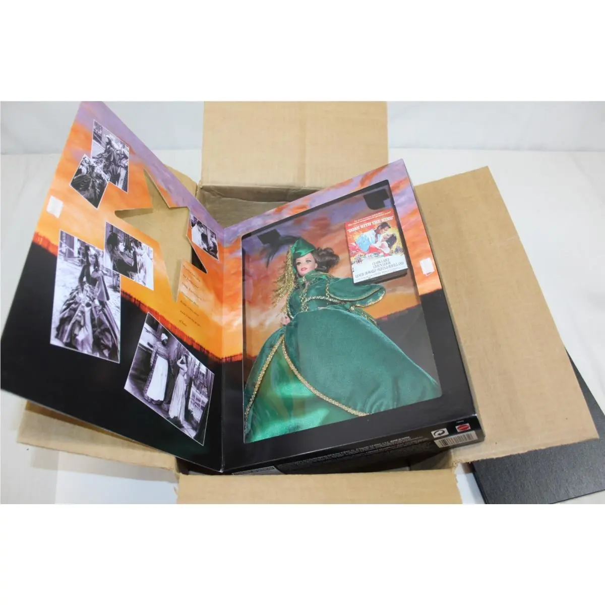 Barbie Scarlett O`hara Hollywood Legends Collection Kit W/backer Board Vhs