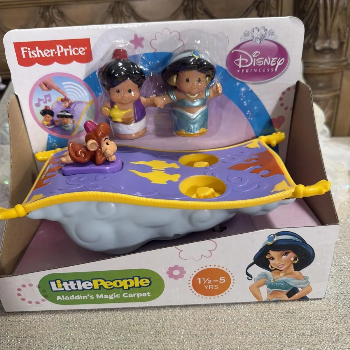 Fisher Price Little People Disney Princess Aladdin`s Magic Carpet Toy