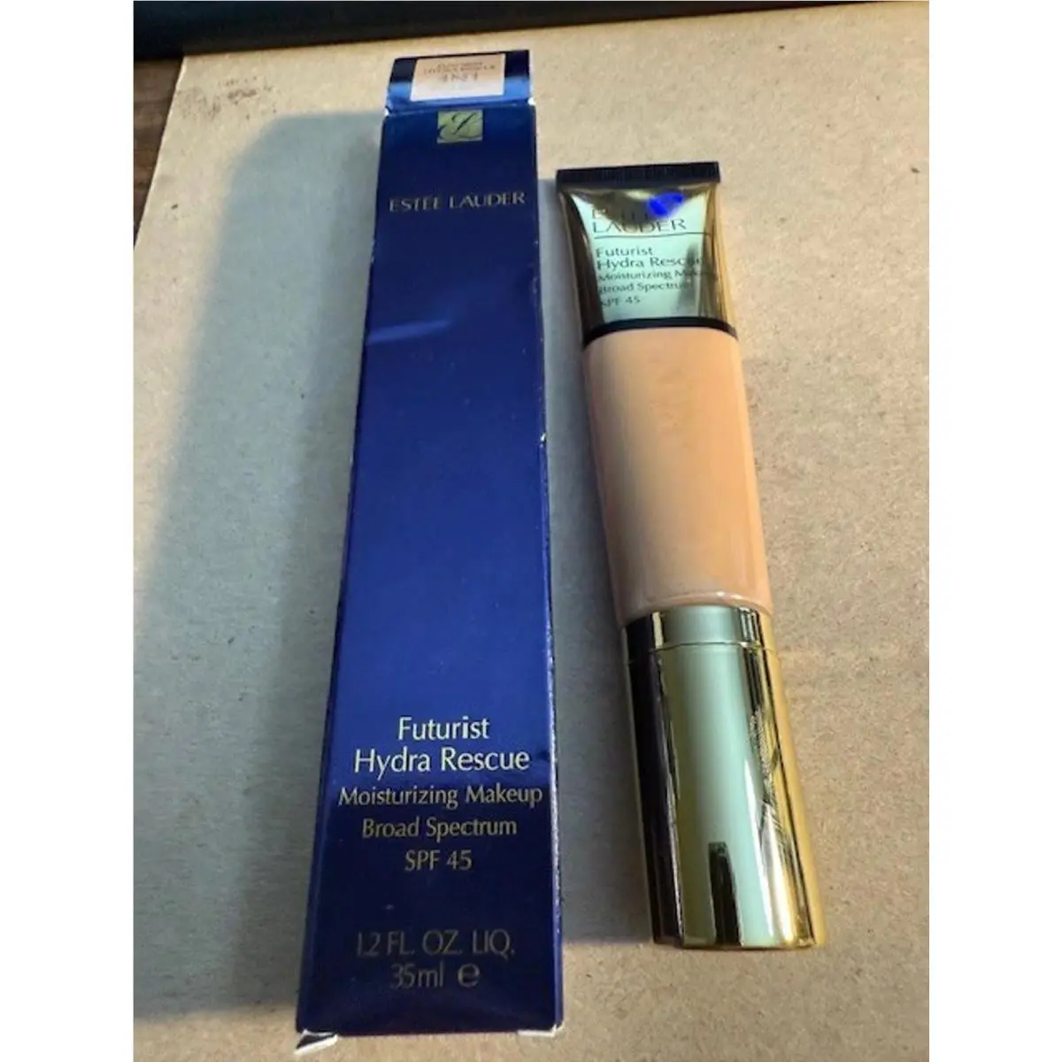 Estee Lauder Futurist Hydra Rescue Moisturizing Makeup 4N1 Shell Beige Spf 45