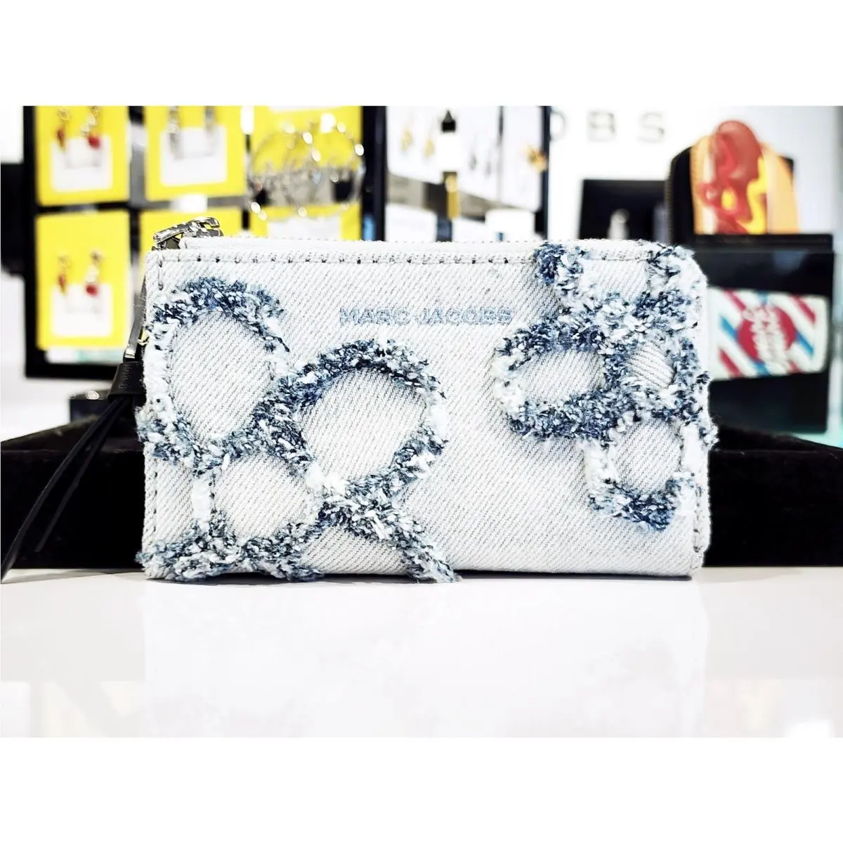 Latest Marc Jacobs The Daisy Denim Top Zip Multi Wallet